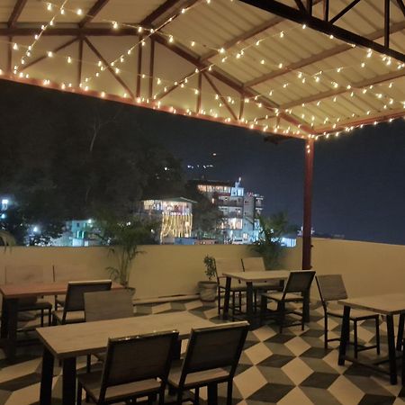 Hotel Hostel Vimal Ganga Ришикеш Экстерьер фото